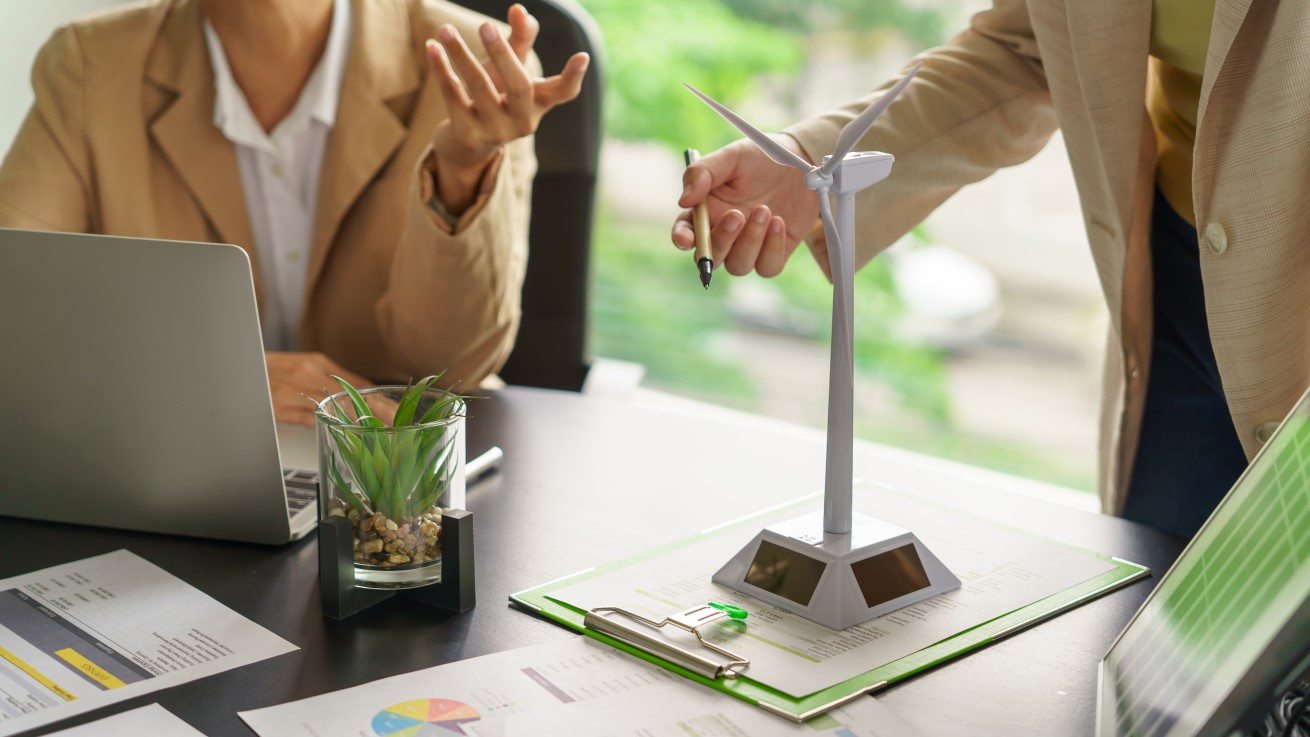 dlaczego-zielona-energia-oplaca-sie-firmom